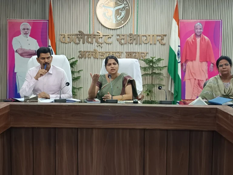 जिलाधिकारी ने वीबी-जी राम जी योजना के कार्यों में तेजी लाने के दिए निर्देश