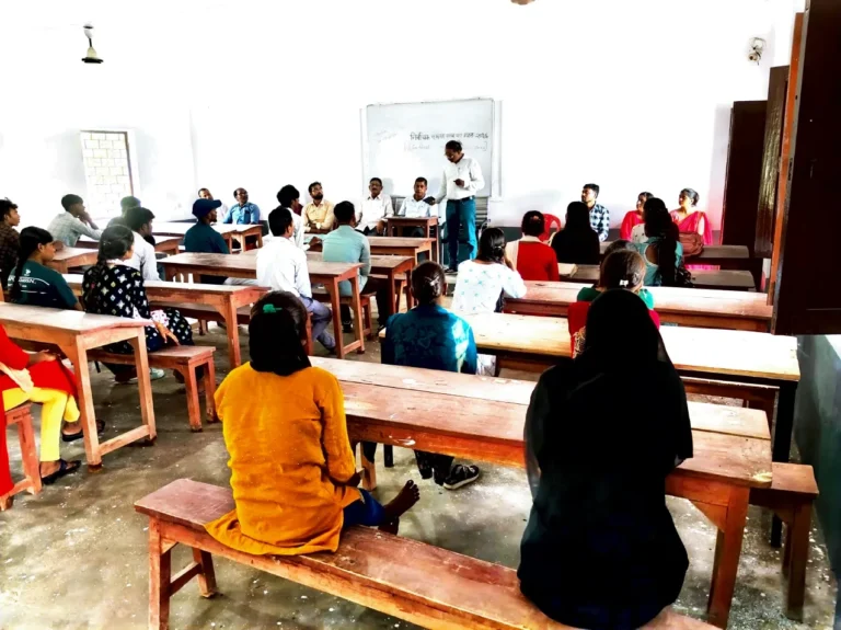 युवाओं को मतदाता सूची से जुड़ने के लिए किया प्रेरित