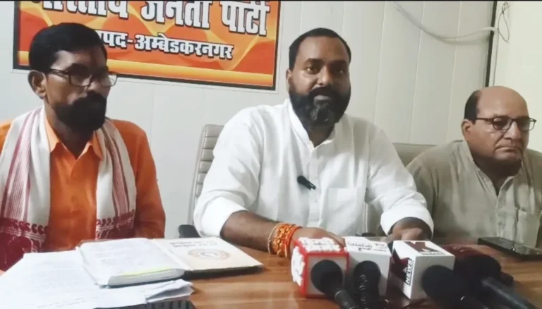 रक्तदान,स्वास्थ्य एवं स्वच्छता से जुड़े कार्यक्रम आयोजित करें – दिलीप पटेल देव