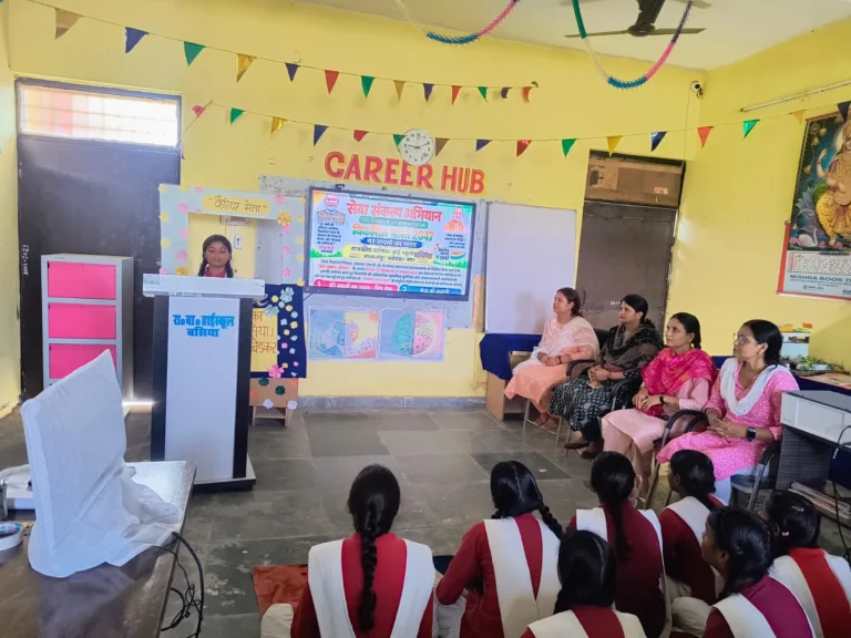 चित्रकला और भाषण प्रतियोगिता में विद्यार्थियों ने दिखाई अपनी प्रतिभा