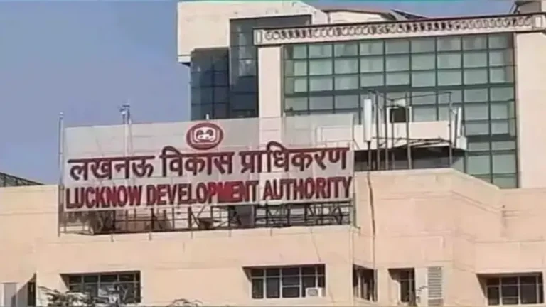 लखनऊ में सैकड़ों जमीन खरीदारों को बड़ा झटका, रजिस्ट्री कैंसिल होगी, मुआवजा भी नहीं मिलेगा