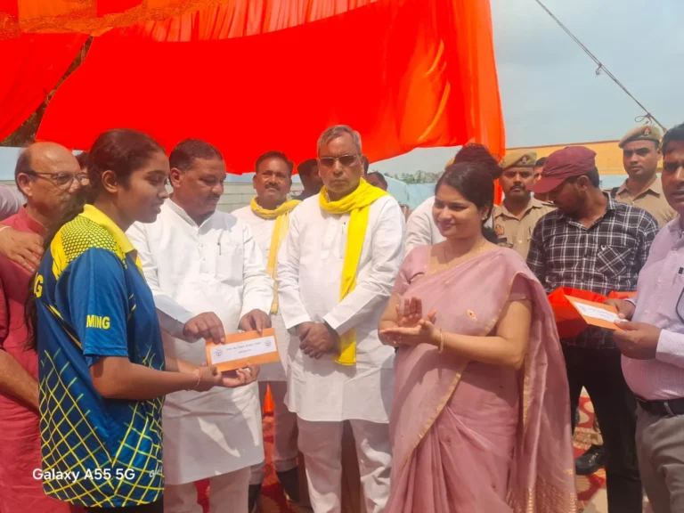 अंबेडकरनगर: सीनियर राज्य स्तरीय तैराकी चैंपियनशिप का भव्य आयोजन