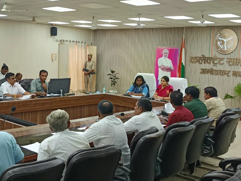 निर्वाचक नामावली में नए मतदाताओं के पंजीकरण के लिए राजनीतिक दलों से सक्रिय सहयोग की अपील