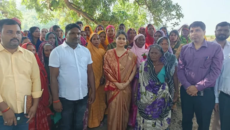 जिलाधिकारी ने वीबी-जी राम जी योजना के अंतर्गत ग्राम घुरहुपुर में कार्यों का किया भौतिक निरीक्षण