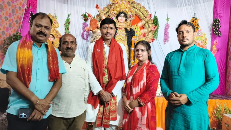 कृष्ण कुमार पांडे उर्फ कक्कू ने मां की नेत्रपट्टिका का किया अनावरण