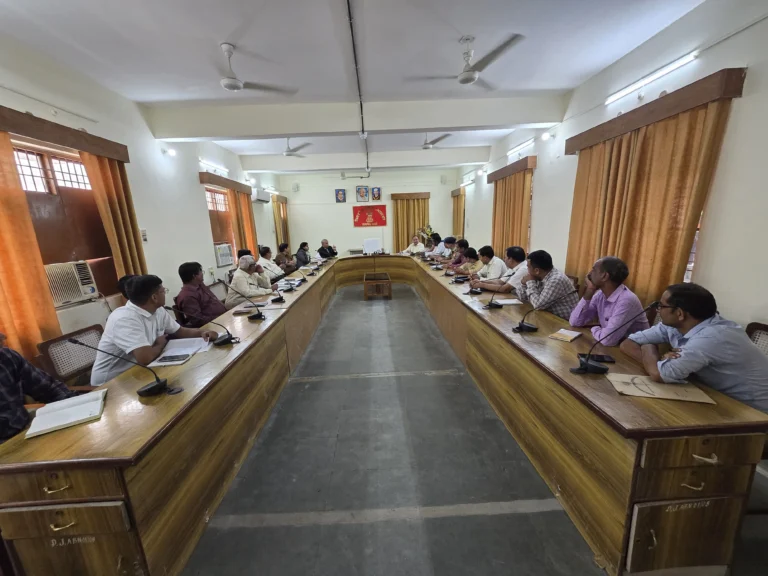 मेगा कैम्प के सफल आयोजन हेतु आयोजित हुई समीक्षा बैठक व तहसील जलालपुर में आयोजित हुआ प्री-लघु शिविर